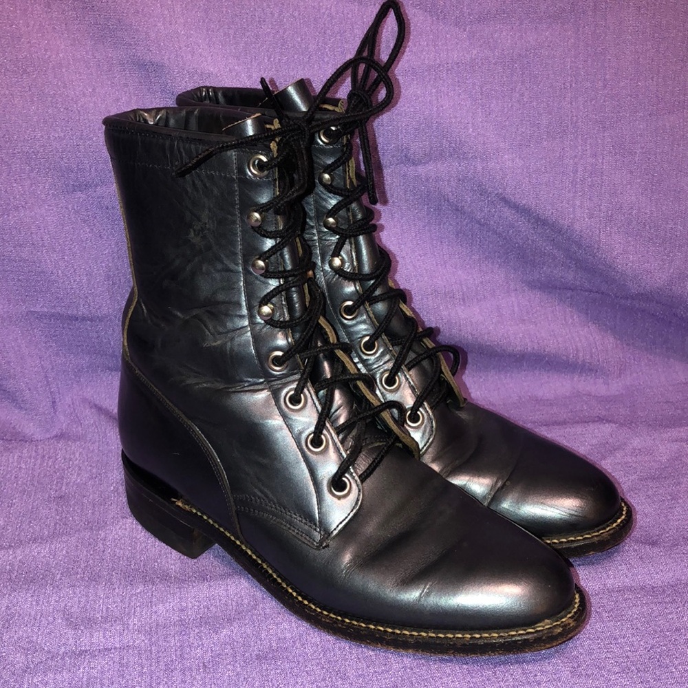 Used Women’s Justin Lace Up Boots Size 6B L532. Metallic Gray